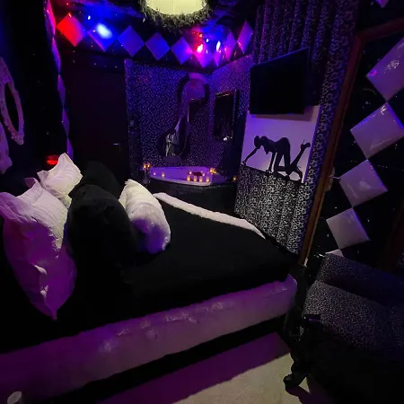 Love hotel Priamos Erato