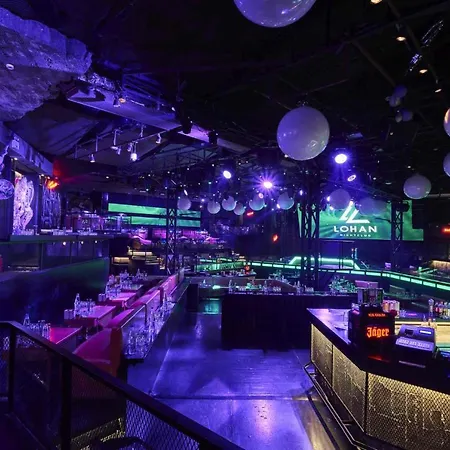 Love hotel Priamos Erato